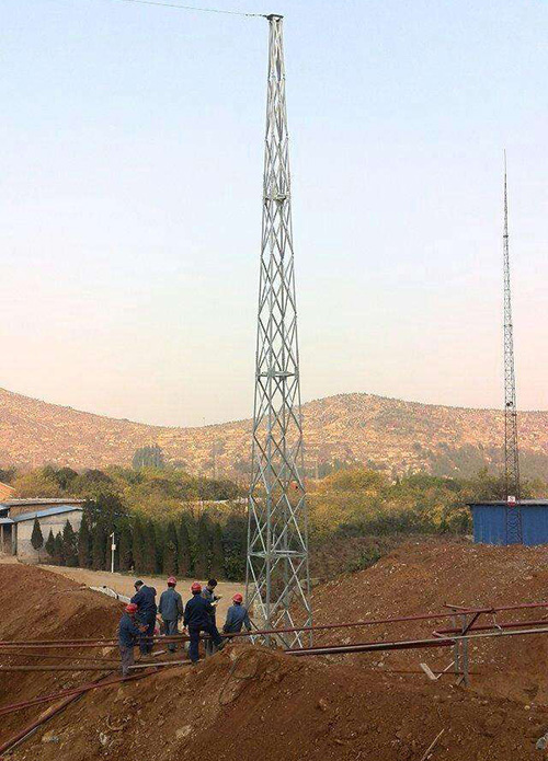 成人蜜桃视频在线看在高層建築上是怎樣施工的?